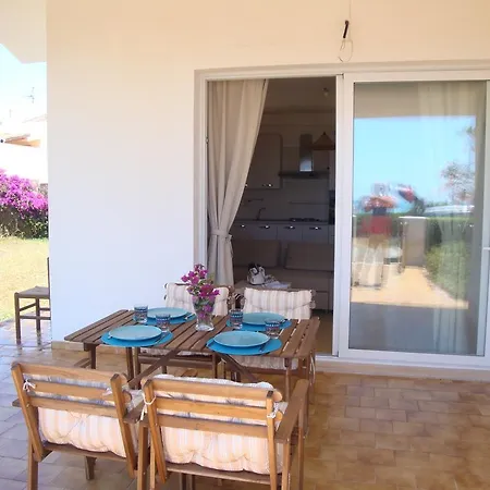 Cala Vigliena Il Sole Negli Occhi بونتا بروتْشّيتّو